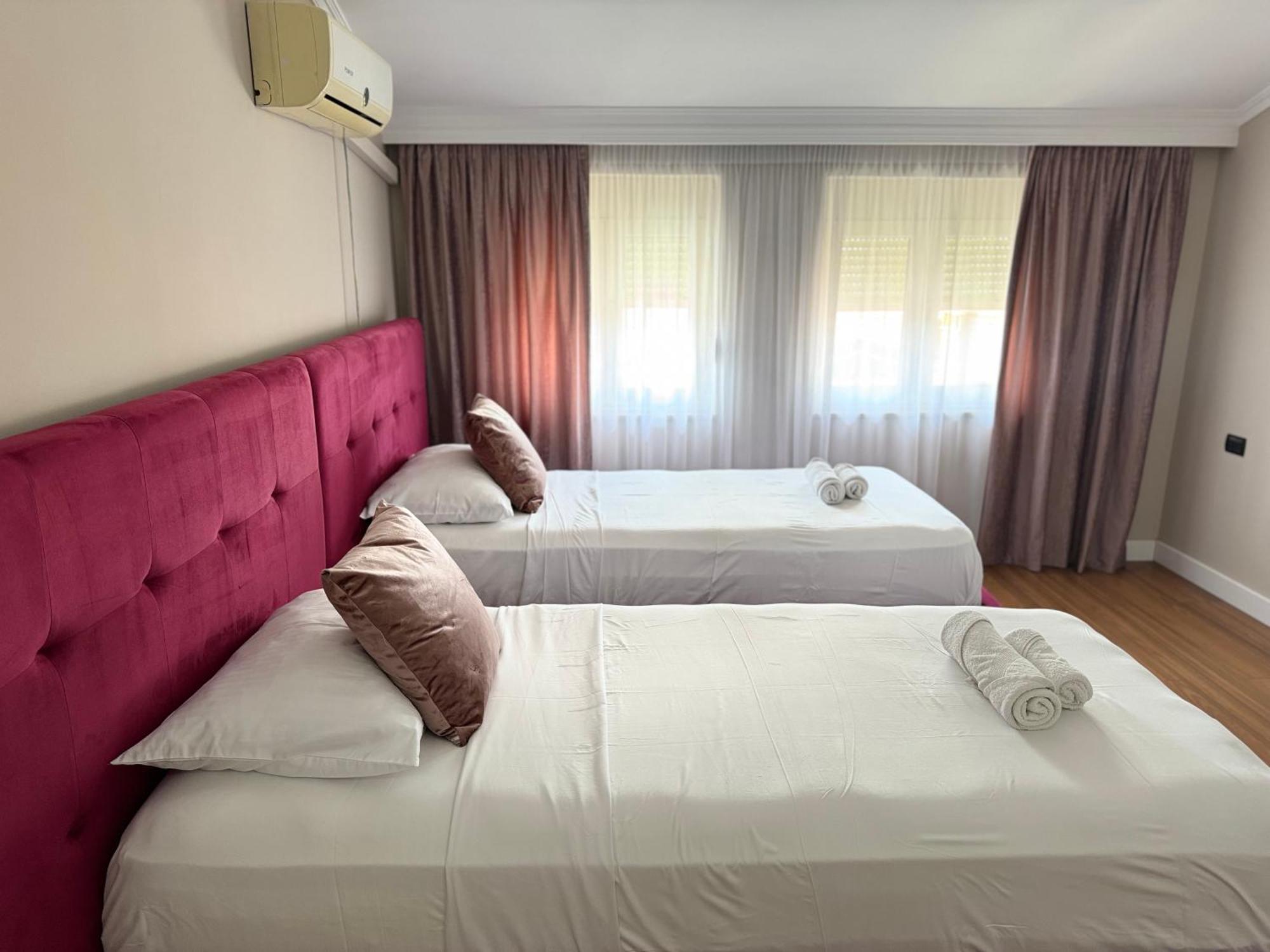 Golden Dublex Tirana Apartment Ngoại thất bức ảnh