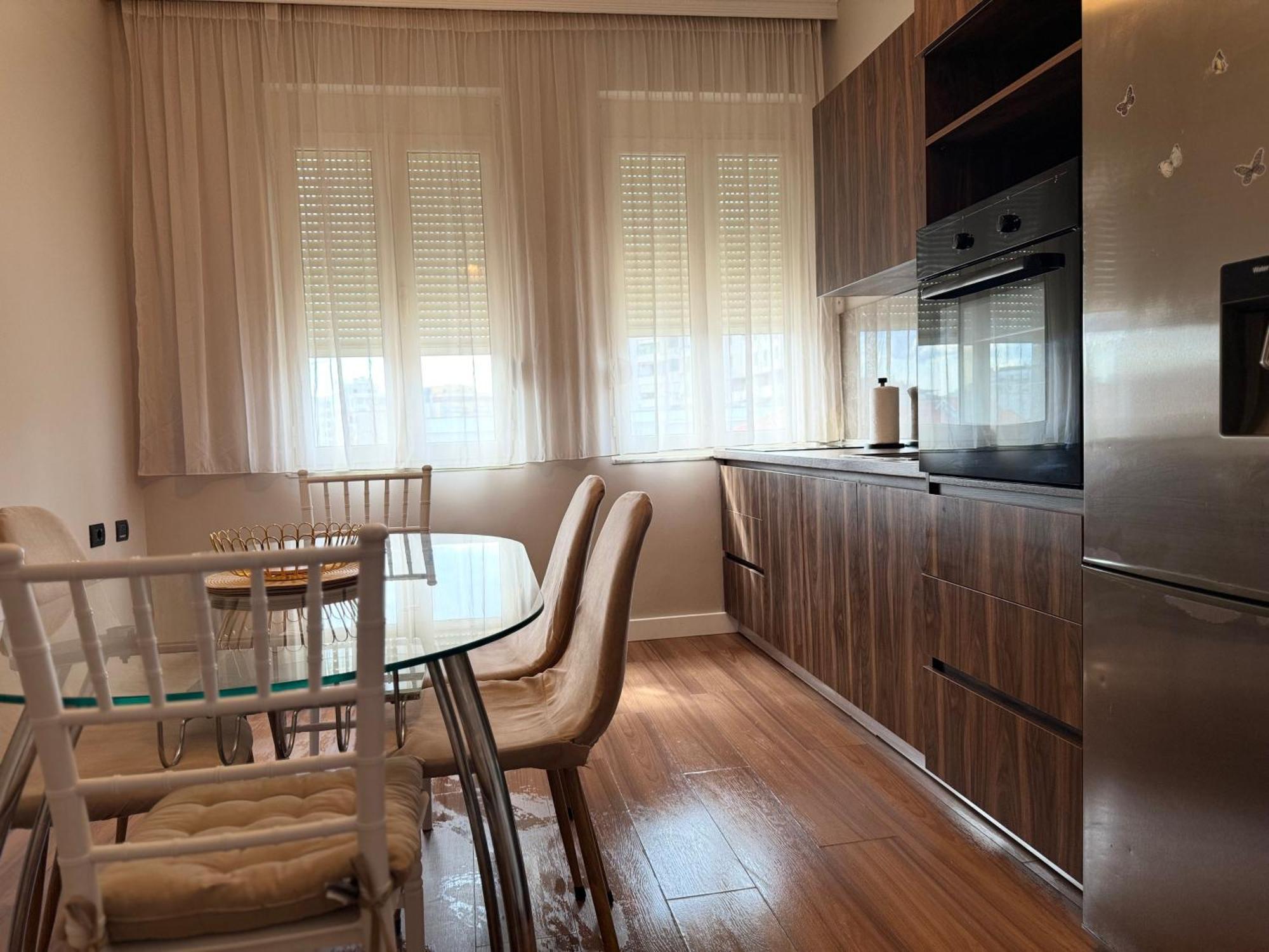 Golden Dublex Tirana Apartment Ngoại thất bức ảnh