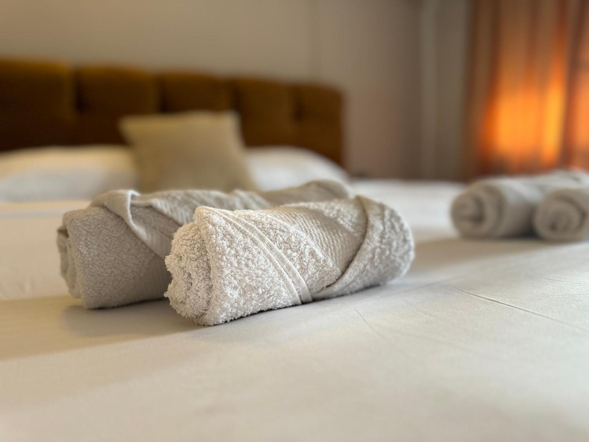 Golden Dublex Tirana Apartment Ngoại thất bức ảnh