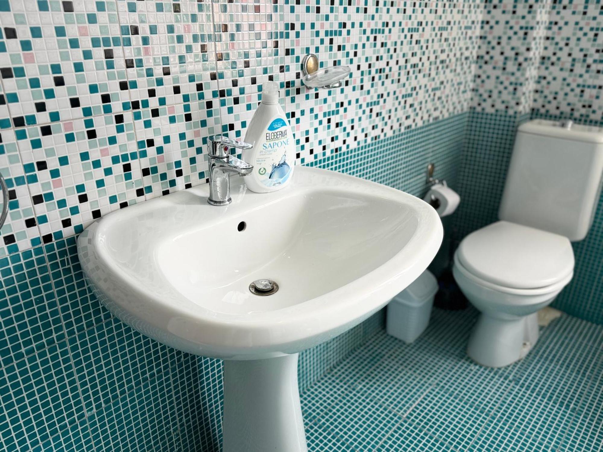 Golden Dublex Tirana Apartment Ngoại thất bức ảnh